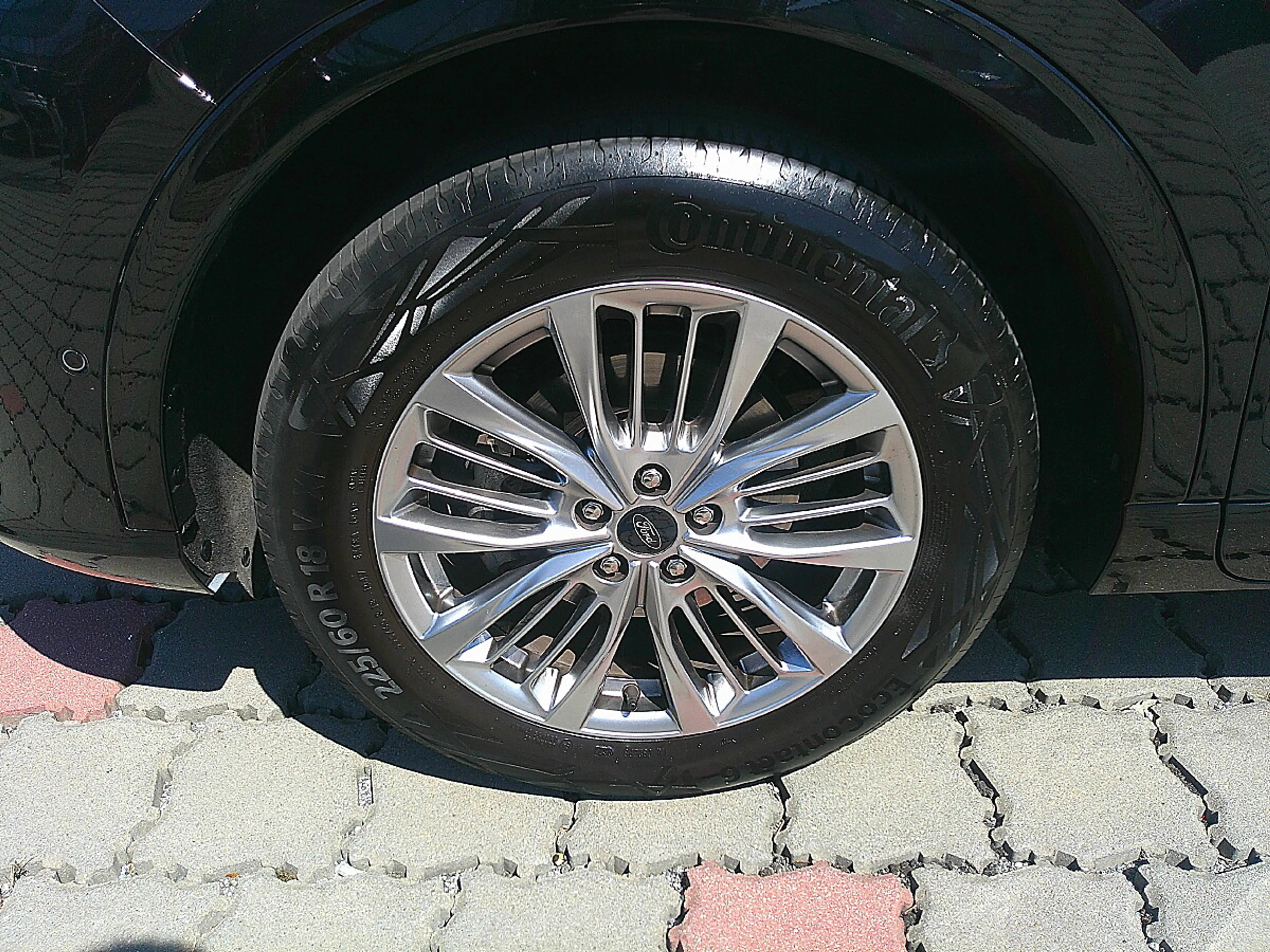 Ford Kuga 2,0 EcoBlue AWD Vignale Aut. — photo 11