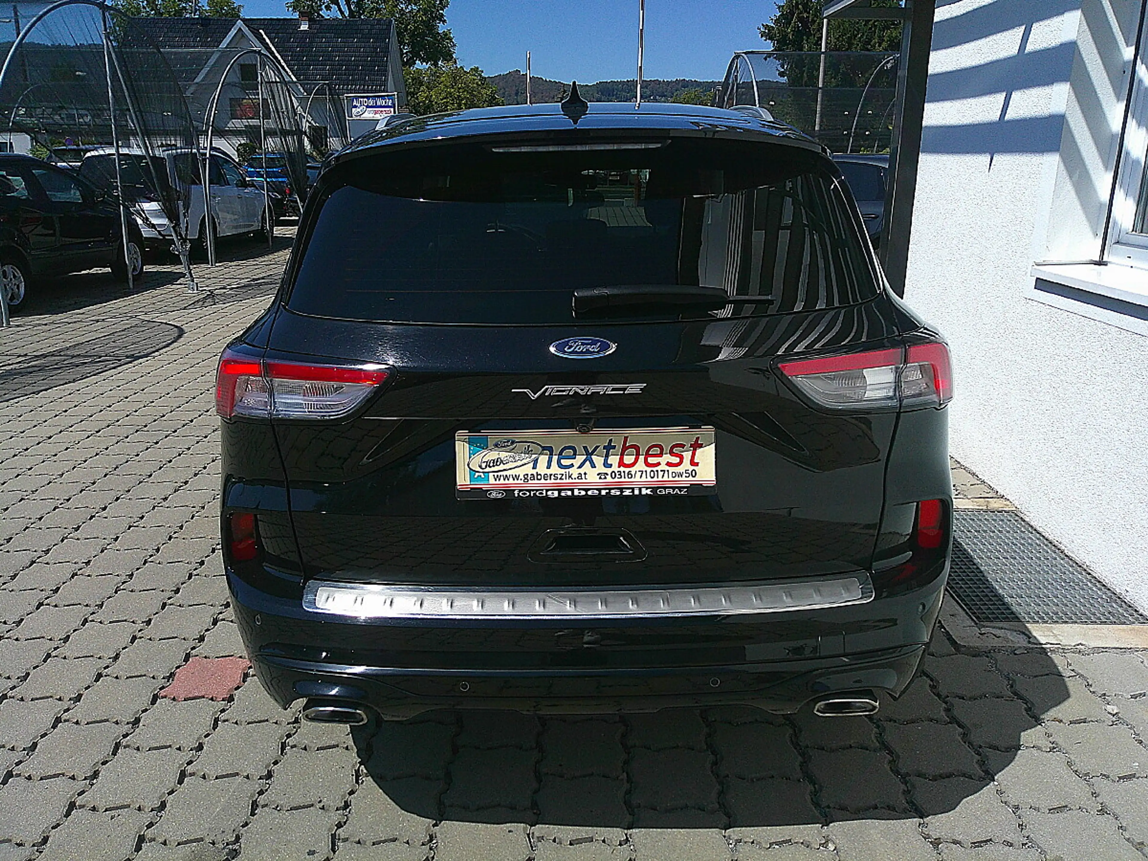 Ford Kuga 2,0 EcoBlue AWD Vignale Aut. — photo 3