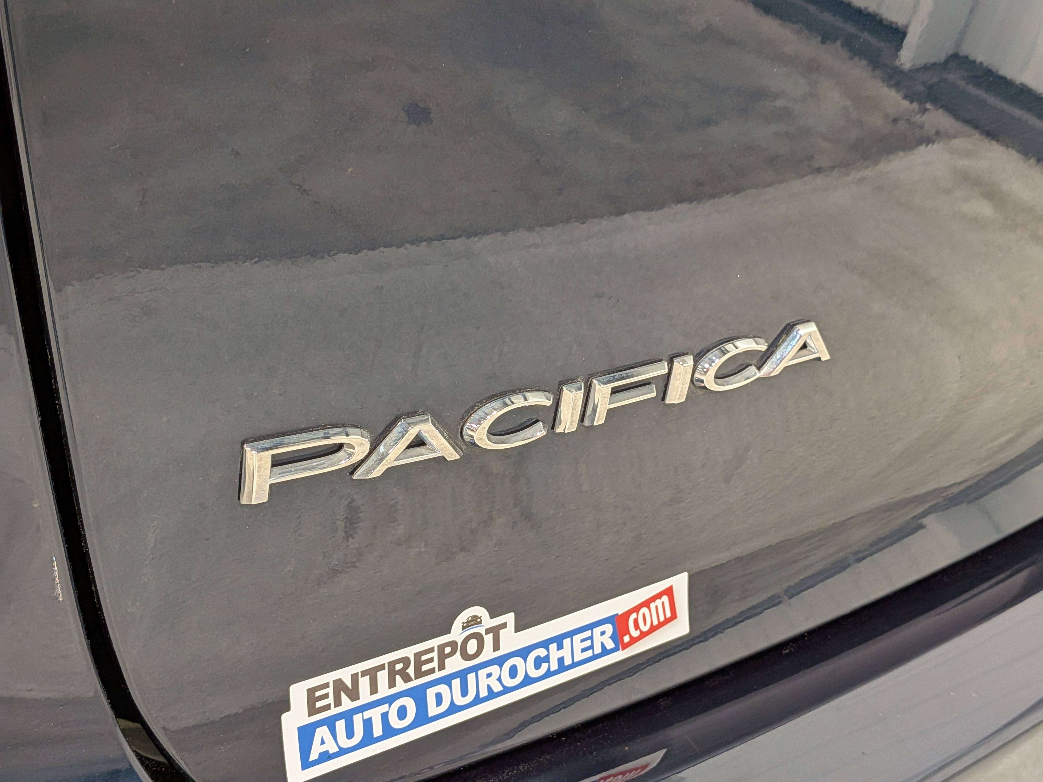 Chrysler Pacifica 2022