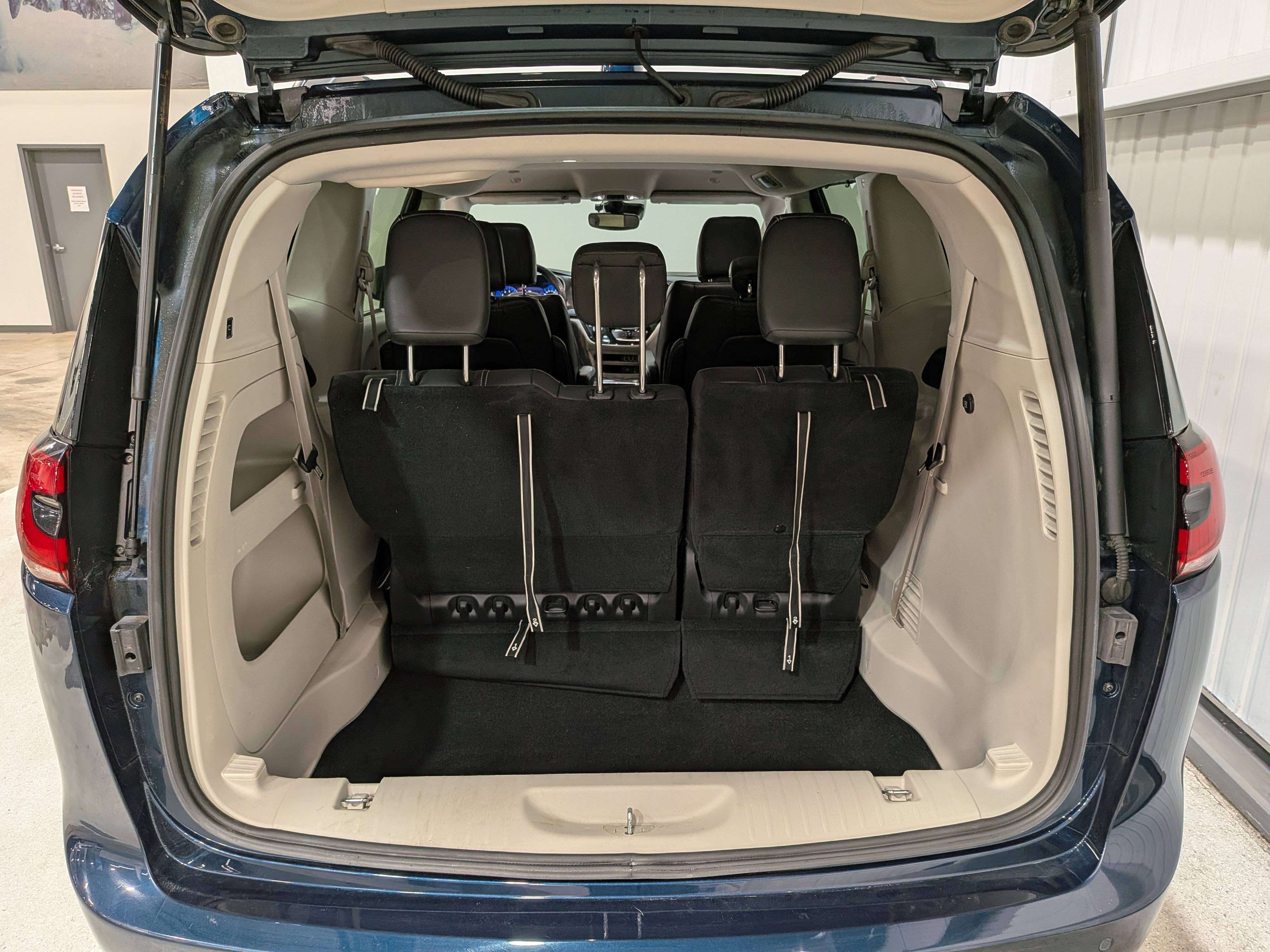 Chrysler Pacifica 2022
