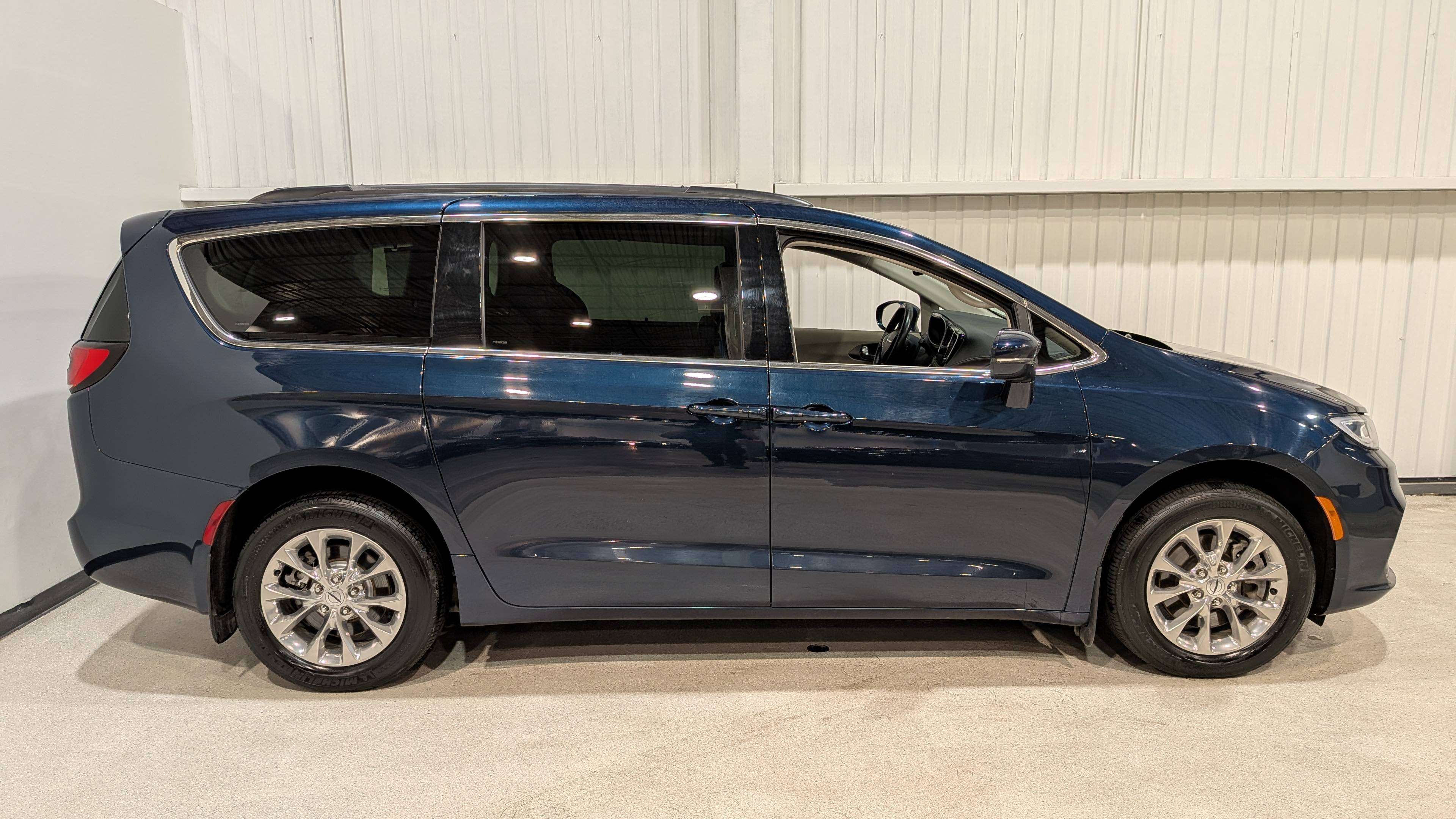 Chrysler Pacifica 2022