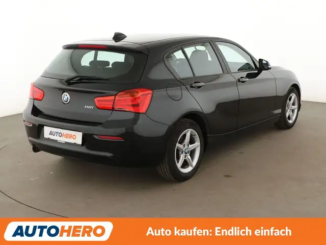 BMW 1 Series view 6