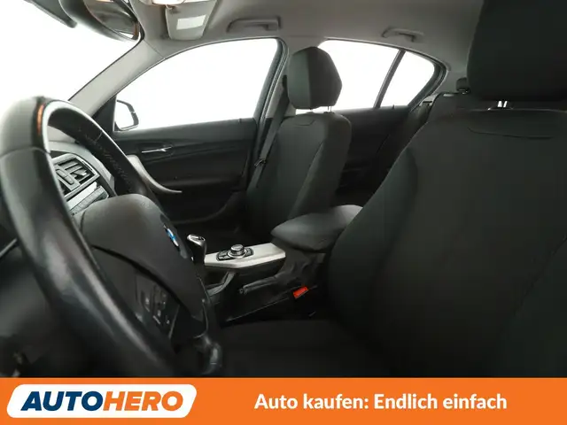 BMW 1 Series view 10