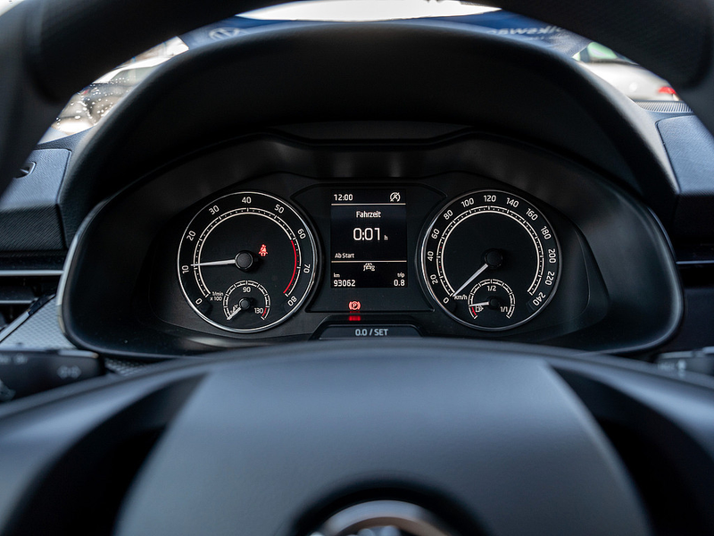 Skoda Scala 1.0 TSI Cool Plus PDC SHZ Klima DAB+ — photo 11