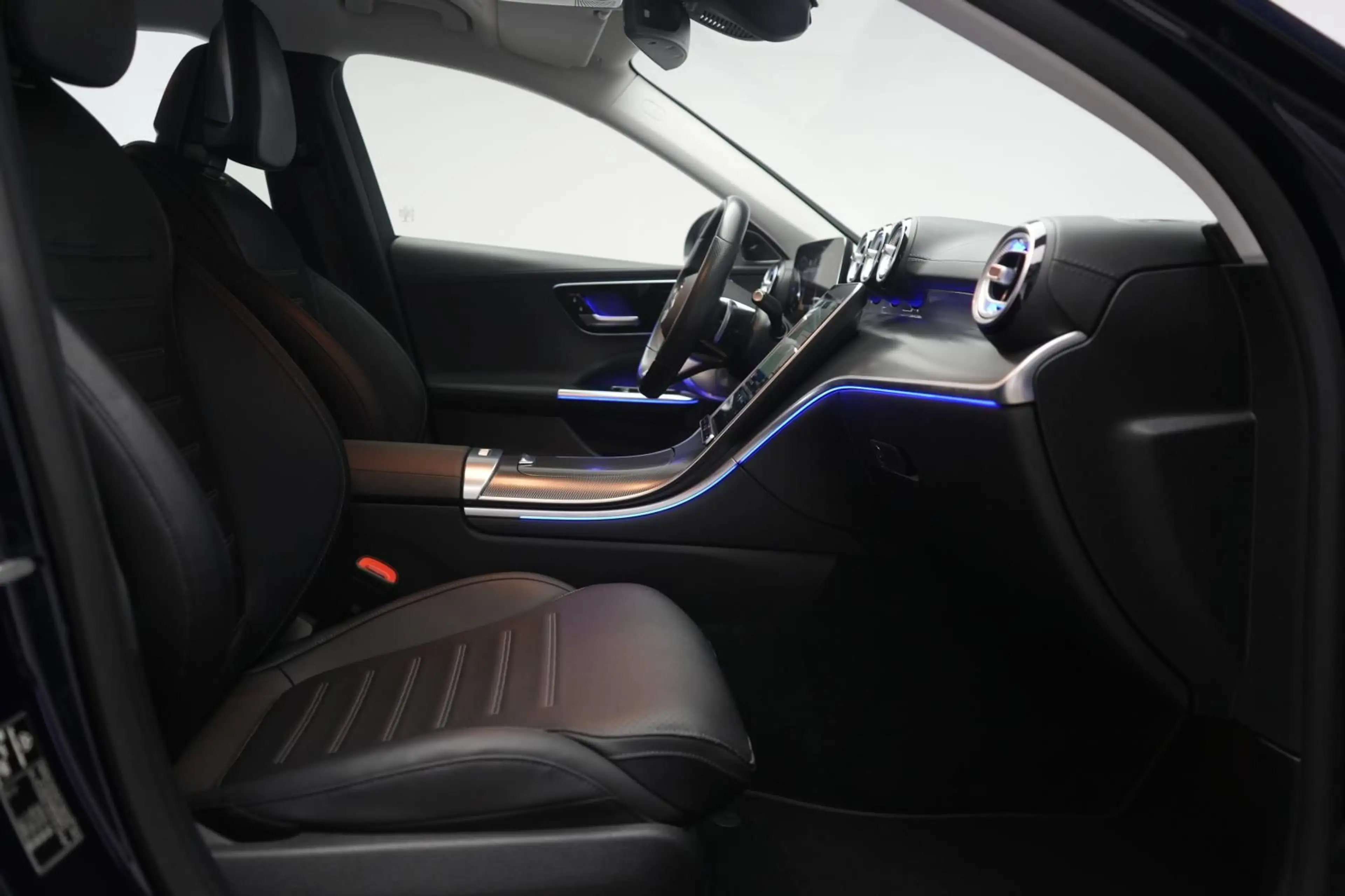 Mercedes-Benz C 220 d T 9G-Tronic AMG Leder/Burmester/Kamera/L — photo 7