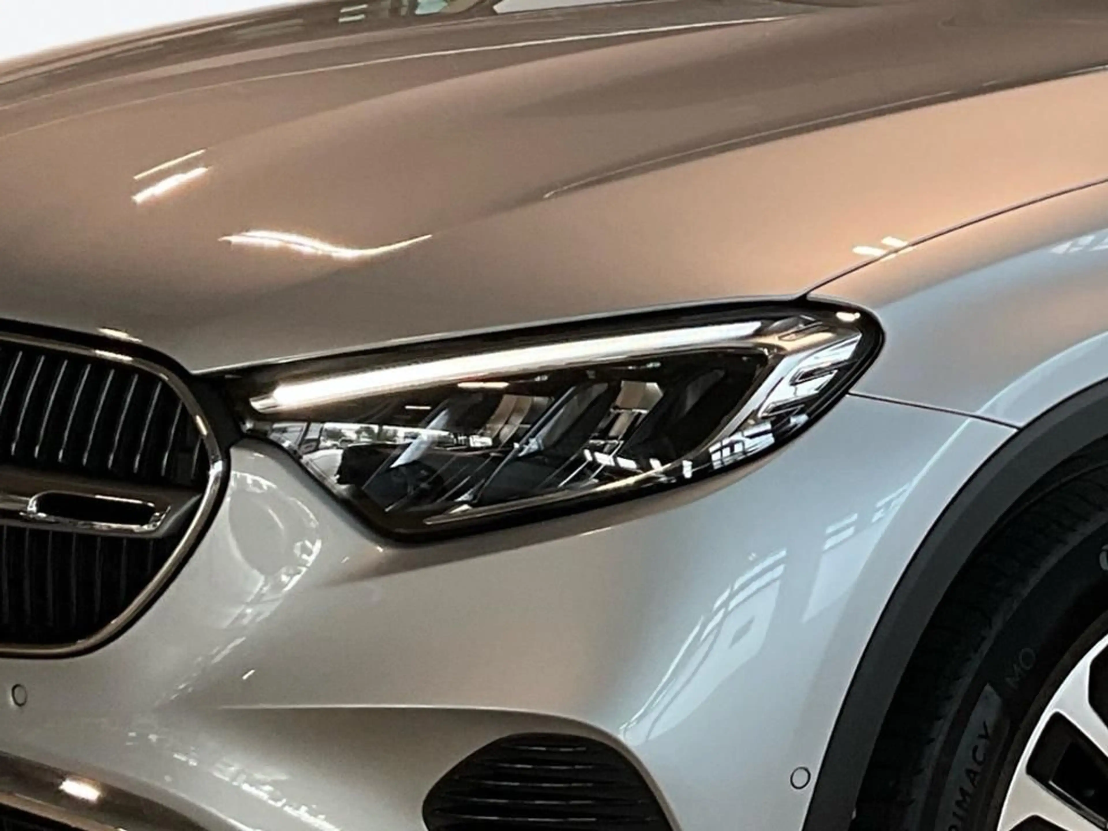 Mercedes-Benz GLC 200 Avantgarde 4MATIC ACC AHK AUT Kam. LED — photo 10