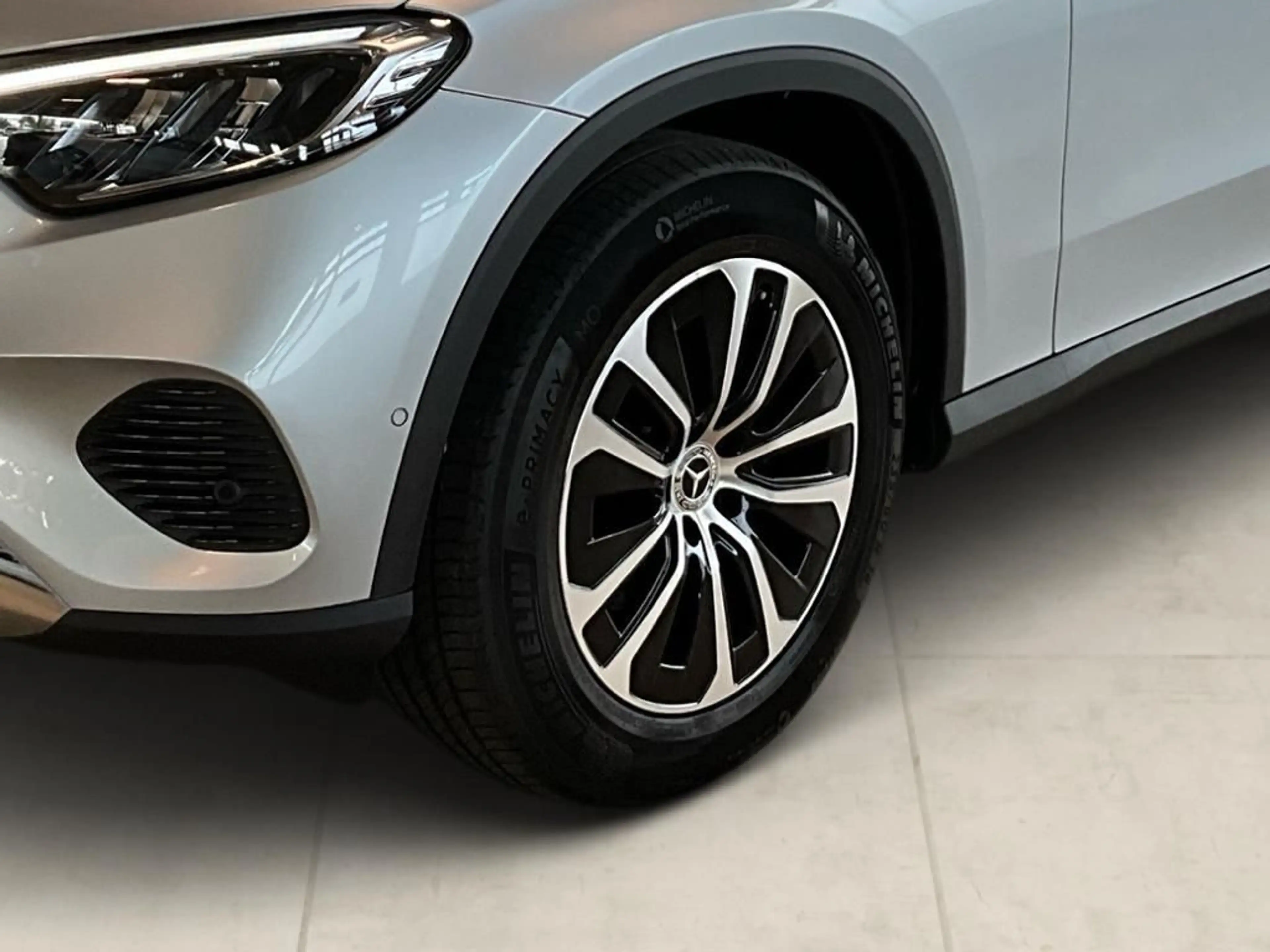 Mercedes-Benz GLC 200 Avantgarde 4MATIC ACC AHK AUT Kam. LED — photo 9