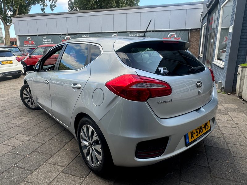 Kia Ceed / cee'd 1.0 T-GDi DynamicLine | Clima | Cruise | Navi | Ca — photo 6