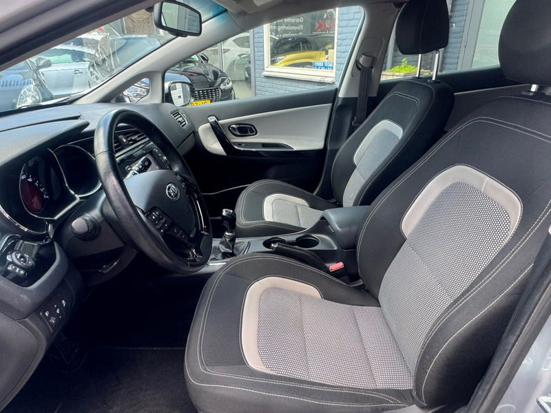 Kia Ceed / cee'd 1.0 T-GDi DynamicLine | Clima | Cruise | Navi | Ca — photo 9