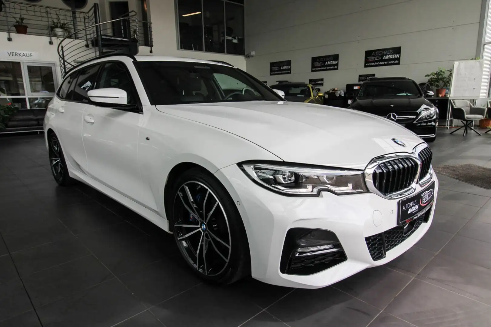 BMW 330 i Touring M Sport/ACC/LED/360°/HiFi/Keyless/ Weiß - 1