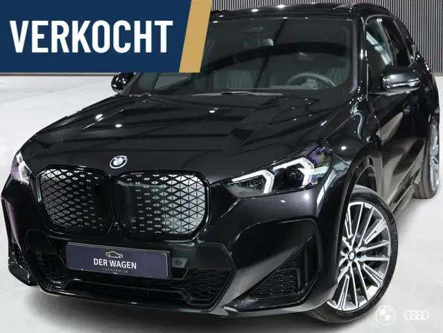BMW iX1 xDr30 M SPORT / PANODAK / ACC / HARMANKARDON / HEA