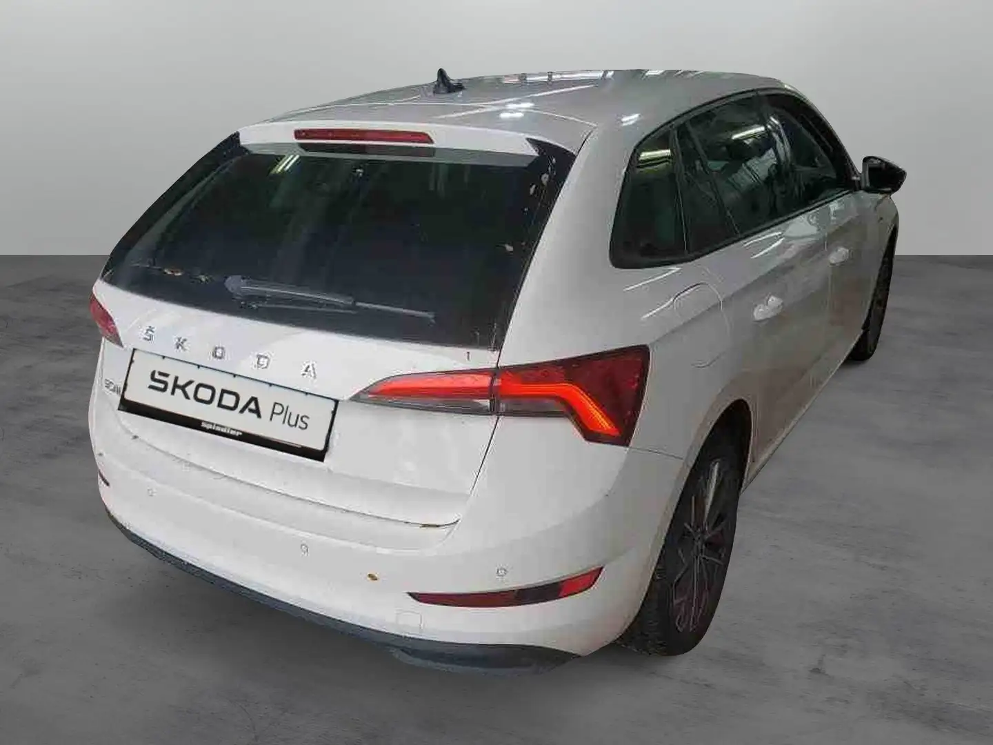 Skoda Scala 1.5 TSI / LED, PDC, CarConnect, SHZ, Navi Weiß - 2