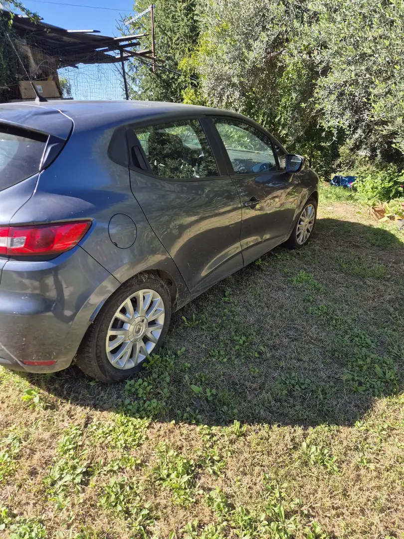 Renault Clio 5p 1.2 Costume National Gpl 75cv - 2