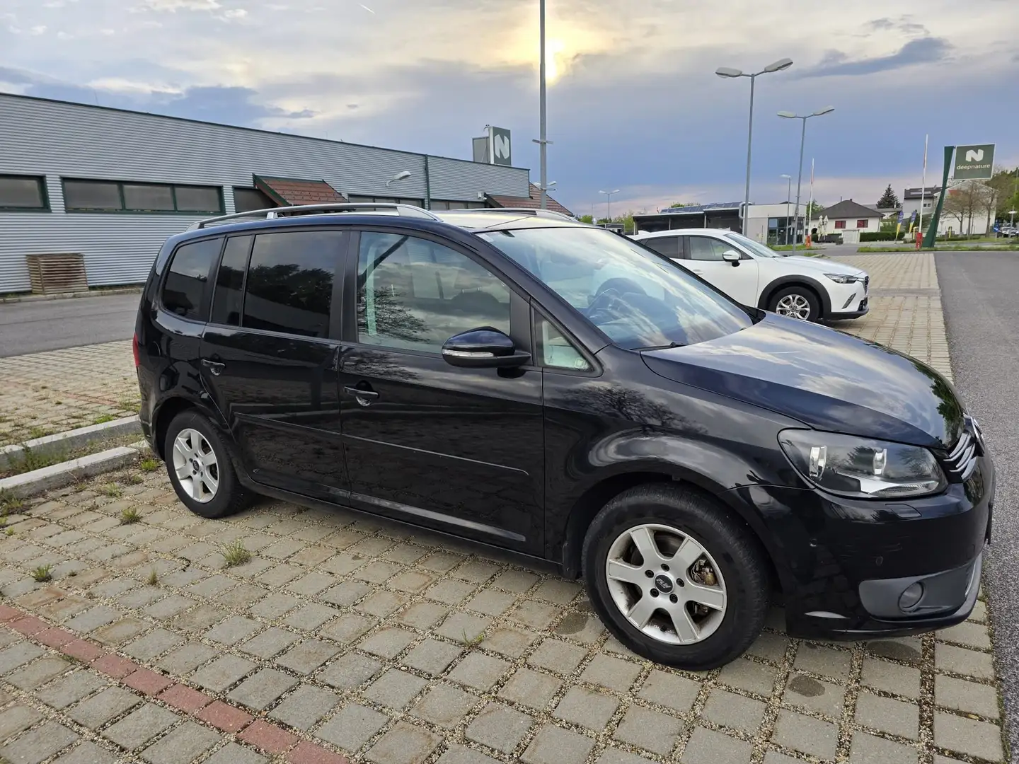 Volkswagen Touran Touran Comfortline 1,6 BMT TDI DPF DSG Comfortline Schwarz - 1