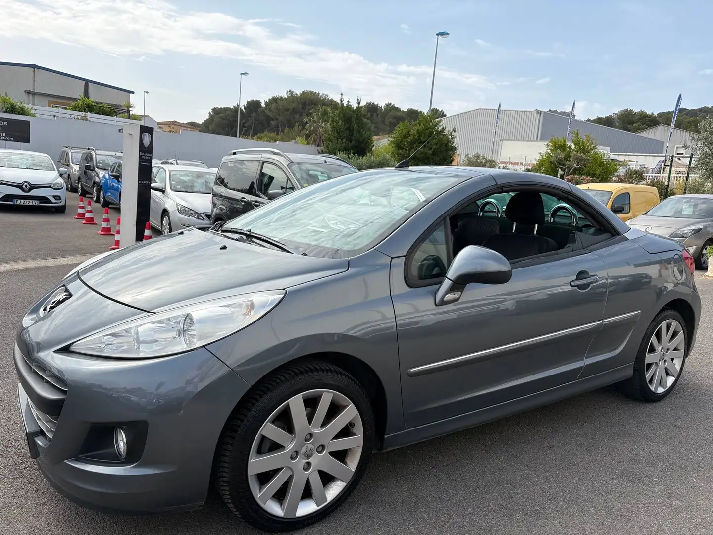 Peugeot 207 1.6 HDi112 FAP Sport Pack Gris - 1