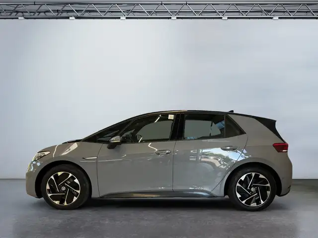 Volkswagen Id.3 view 3