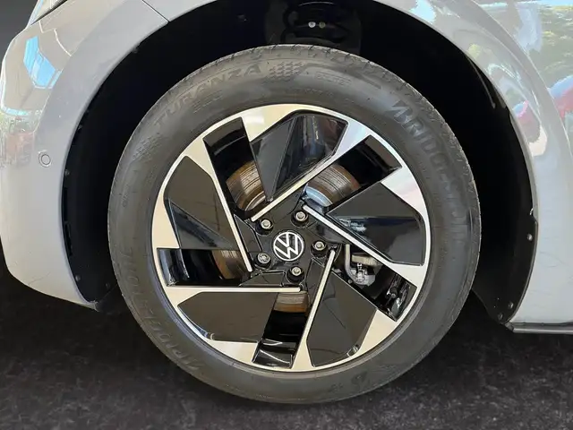 Volkswagen Id.3 view 15