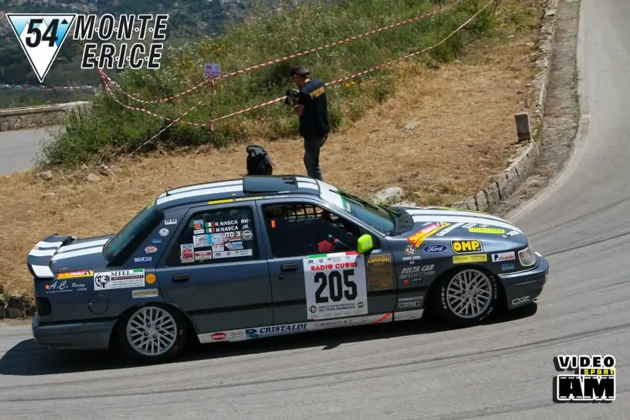 Ford Sierra 2.0 Cosworth 2WD, foto 3