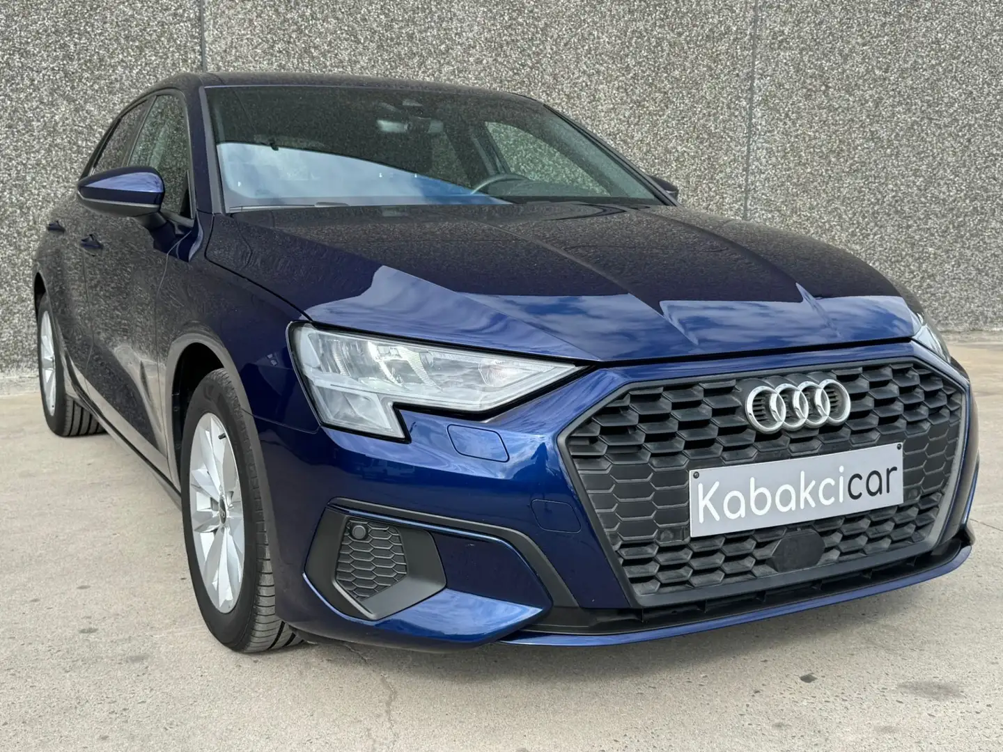 Audi A3 A3 Sportback 30 TFSI//CARPLAY/GPS/CLIM/GARANTIE Blauw - 1
