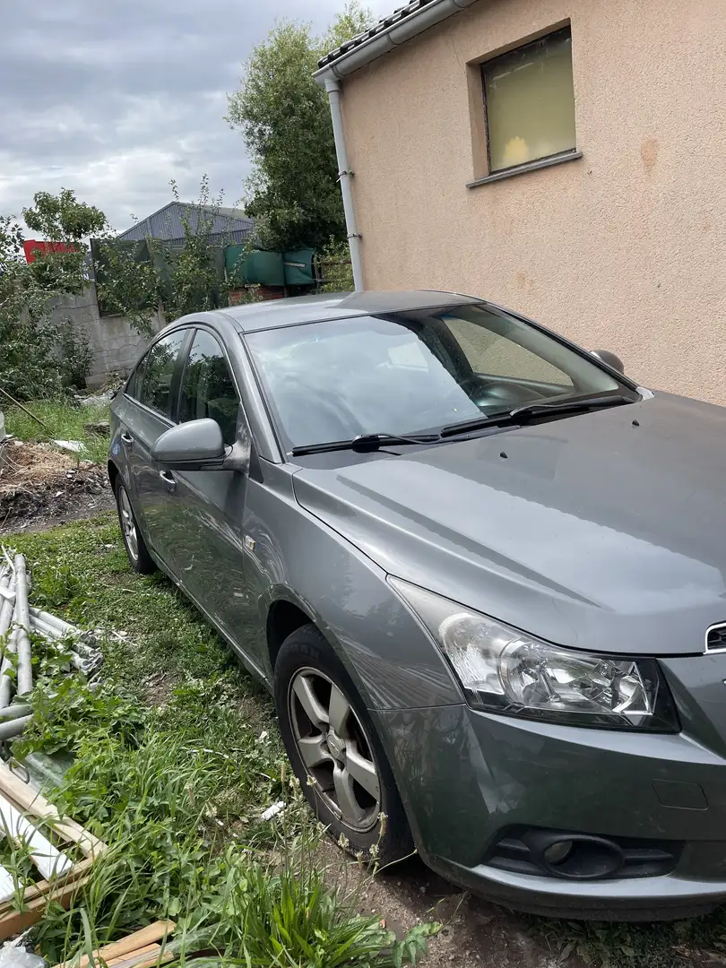 Chevrolet Cruze 1.6 LS - 2