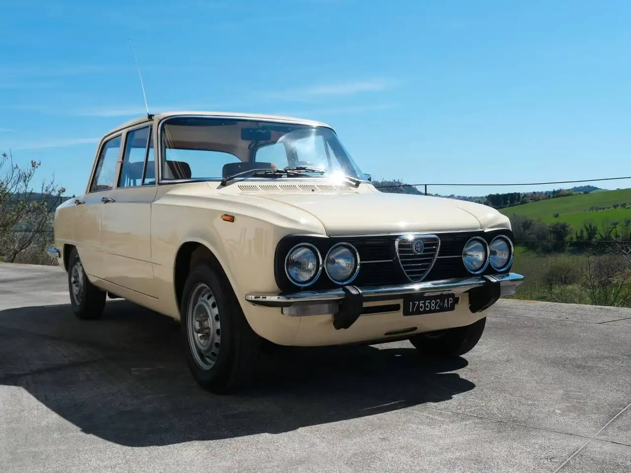Alfa Romeo Giulia NUOVA SUPER 1.3 - TARGA ORO, foto 2