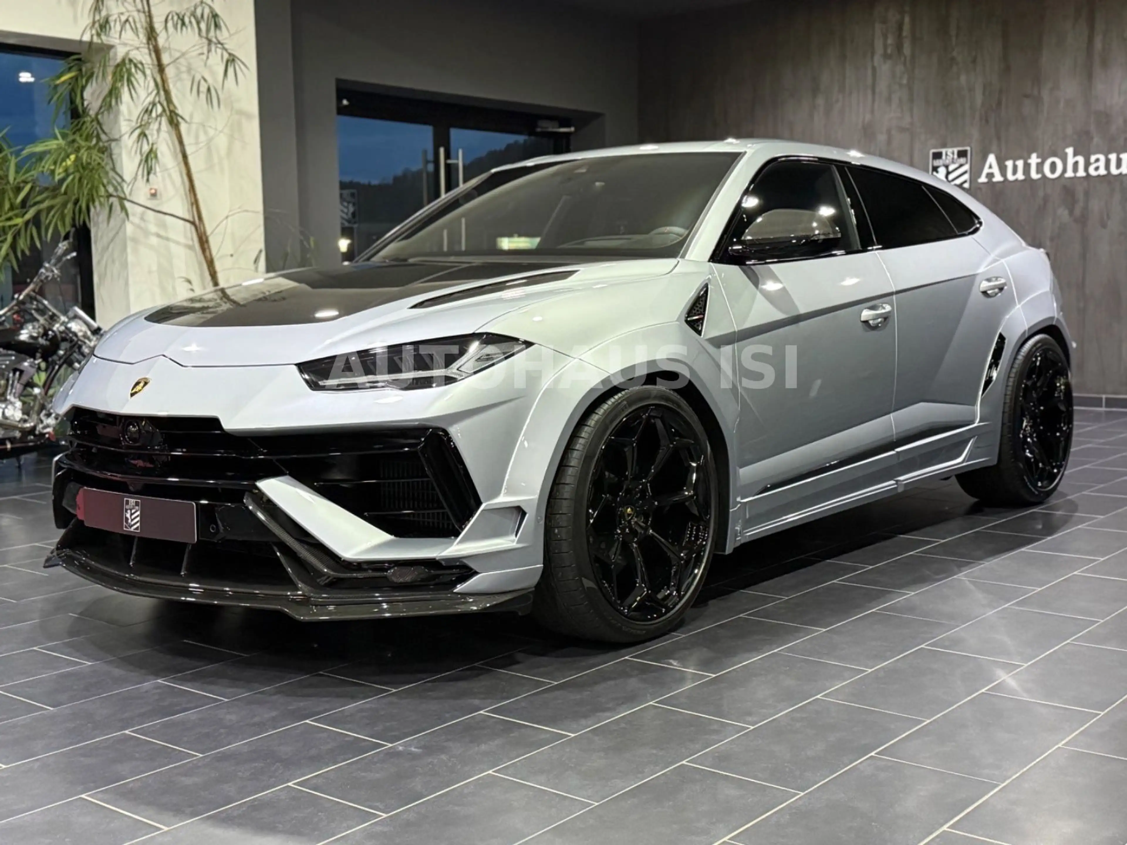 Lamborghini Urus Performante + NOVITEC ESTESO WIDEBODY, NEW