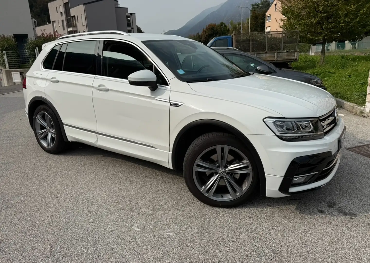 Volkswagen Tiguan Tiguan II 2016 1.6 tdi Sport 115cv Bianco - 1
