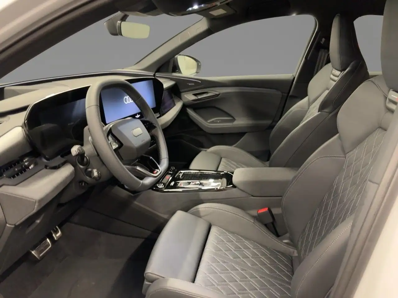 Audi Q6 SUV e-tron quattro 315 kW, миниатюра 10