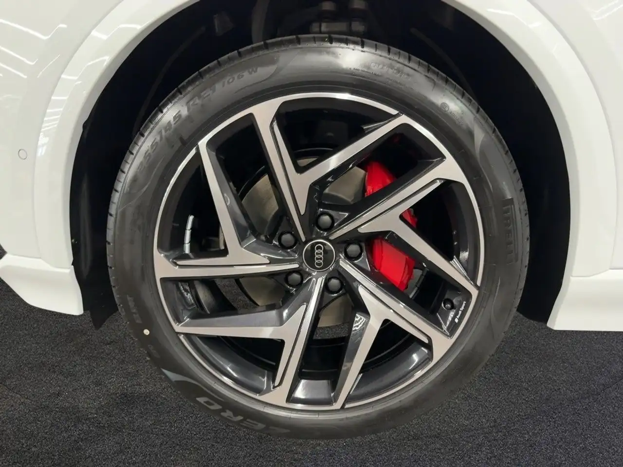 Audi Q6 SUV e-tron quattro 315 kW, миниатюра 14