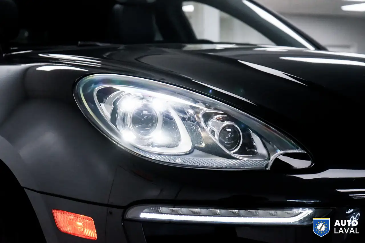 Porsche Macan снимка Porsche Macan