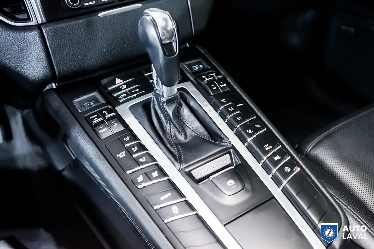 Porsche Macan снимка Porsche Macan