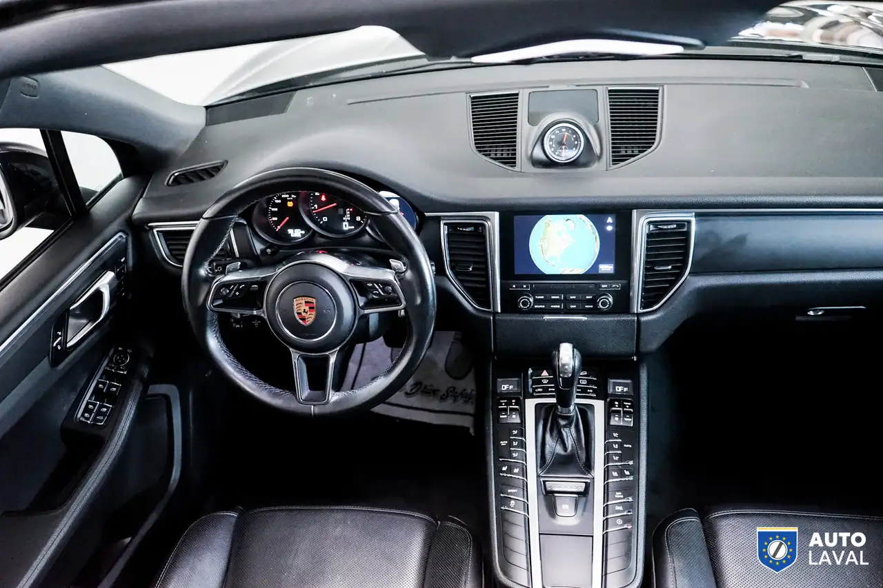 Porsche Macan снимка Porsche Macan