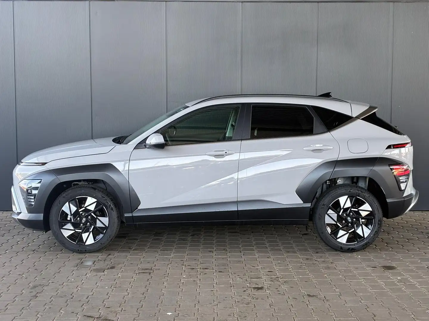 Hyundai KONA Comfort Plus 1.0 T-GDI 2WD / Navi Keyless PDC V... Grau - 2