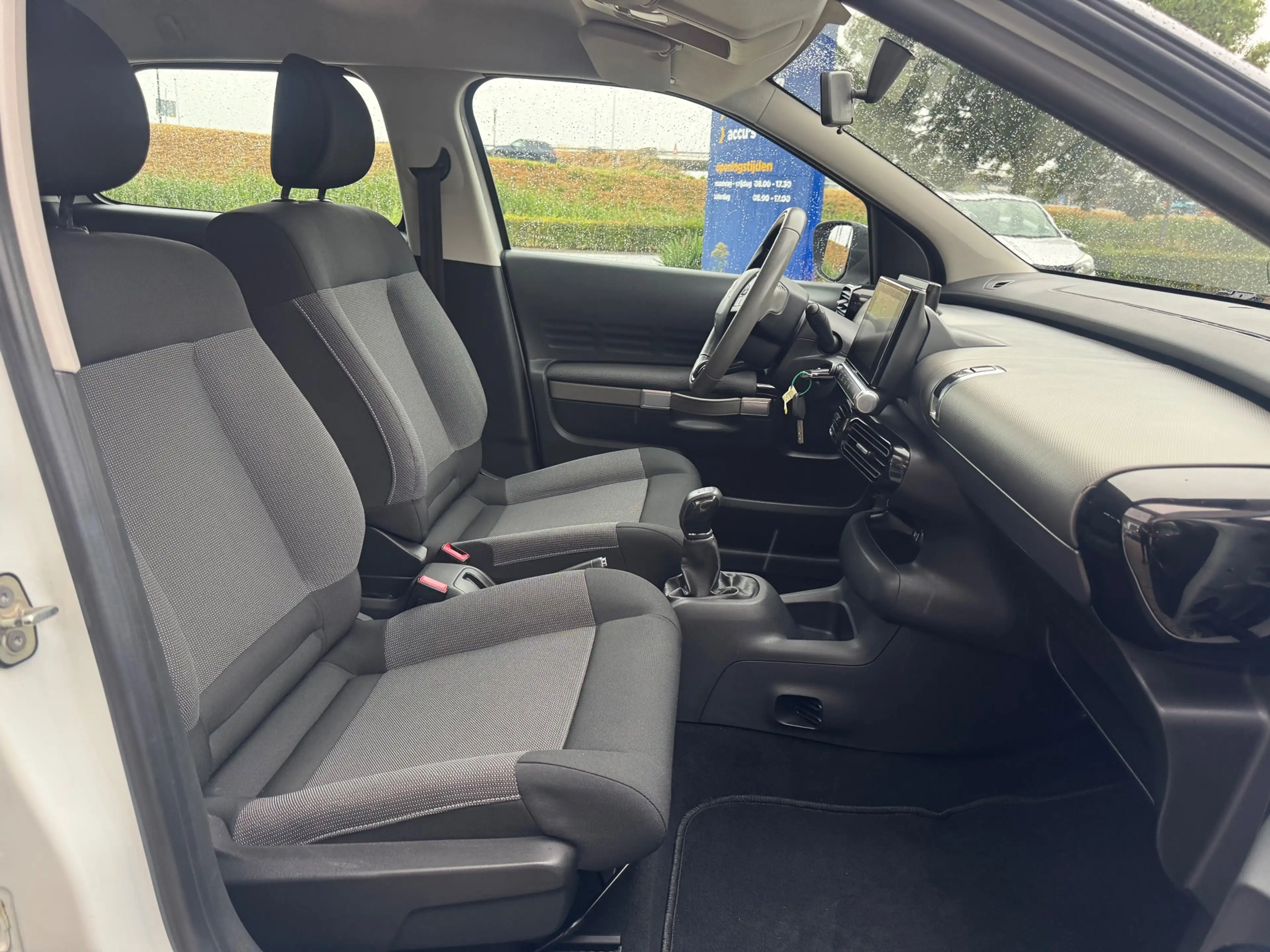 Citroen C4 Cactus 1.2 PureTech Feel Airco Cruise Navi — photo 12