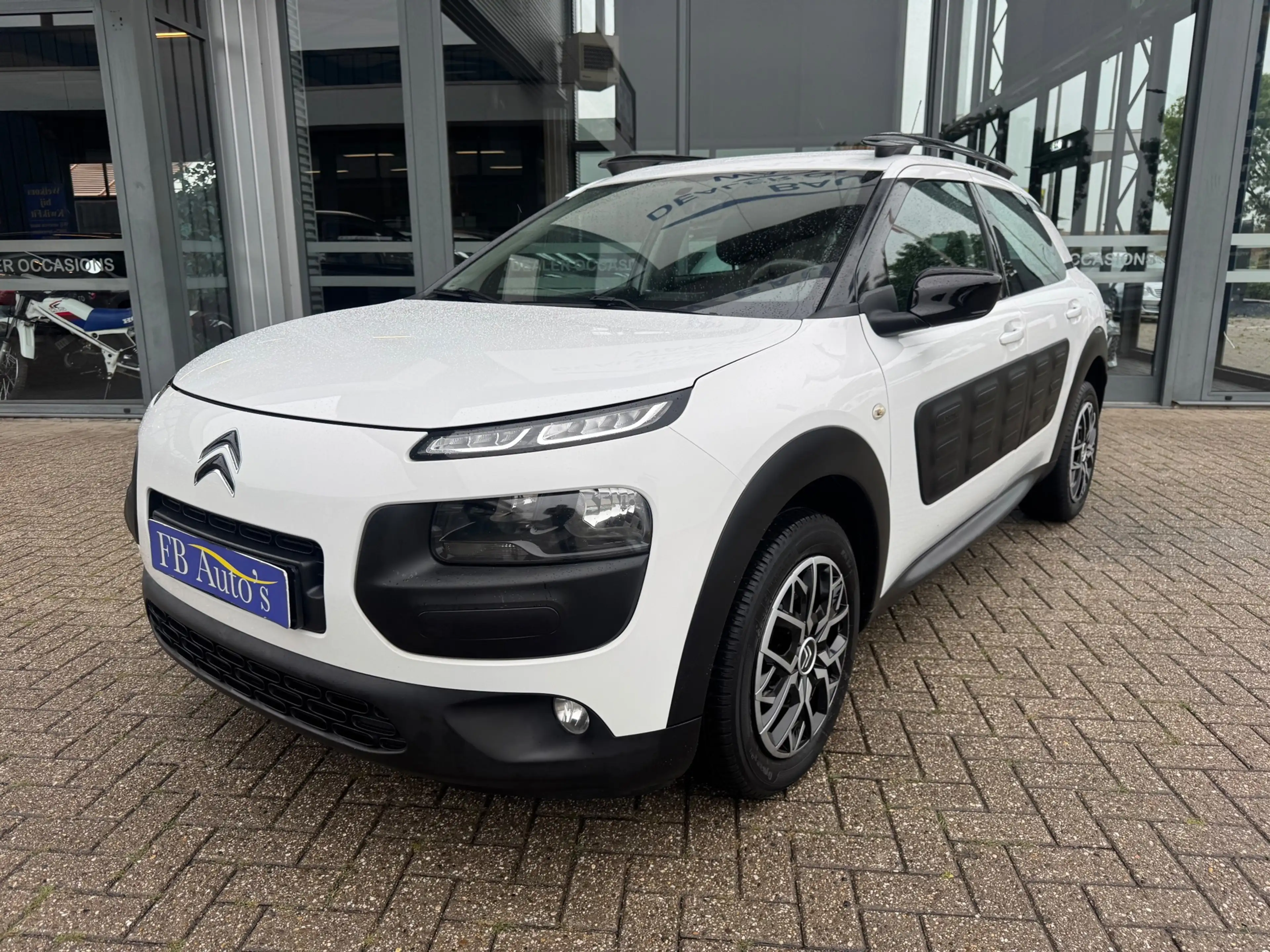 Citroen C4 Cactus 1.2 PureTech Feel Airco Cruise Navi — photo 5