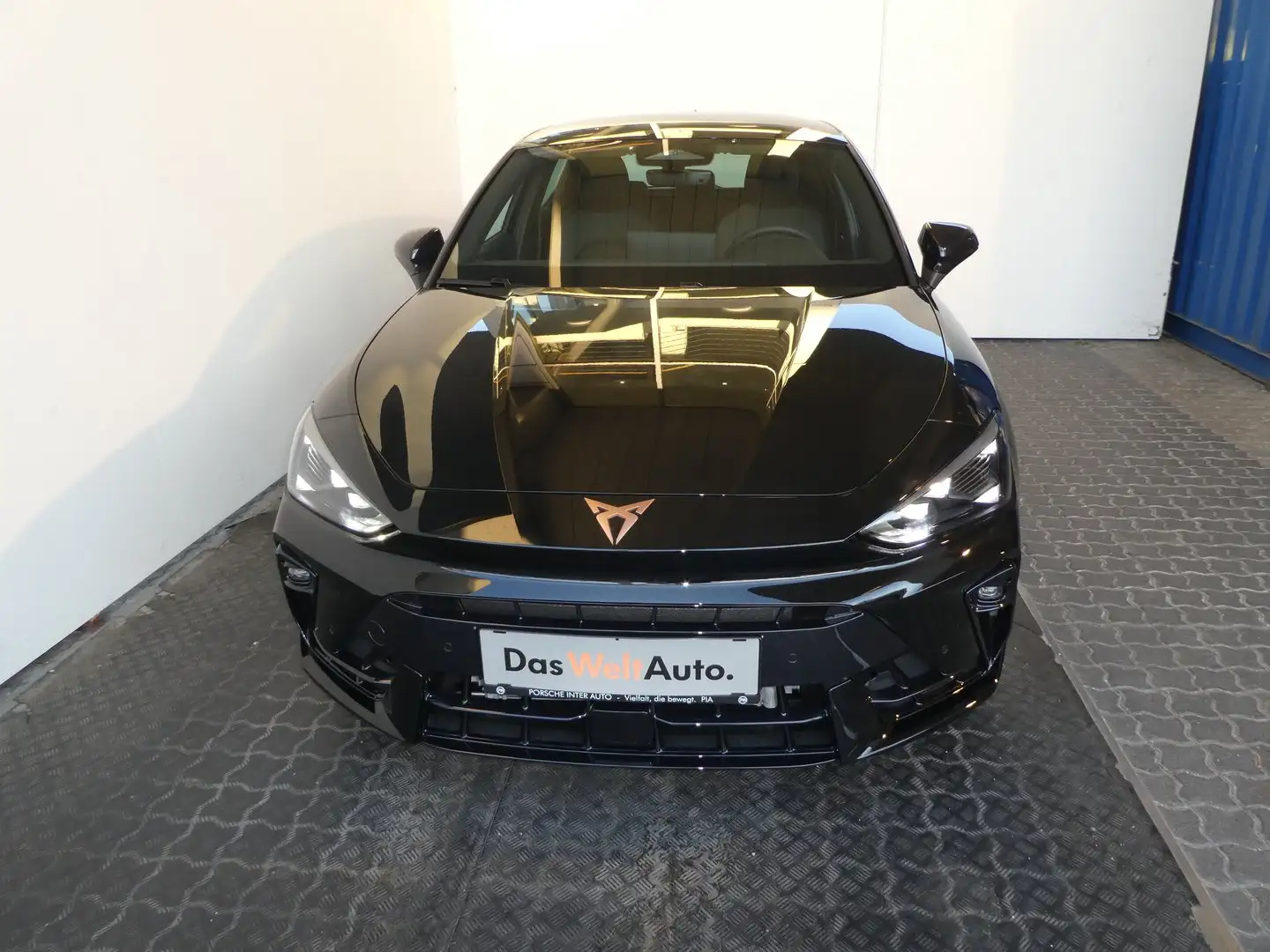 CUPRA Leon 1.5 TSI Schwarz - 2