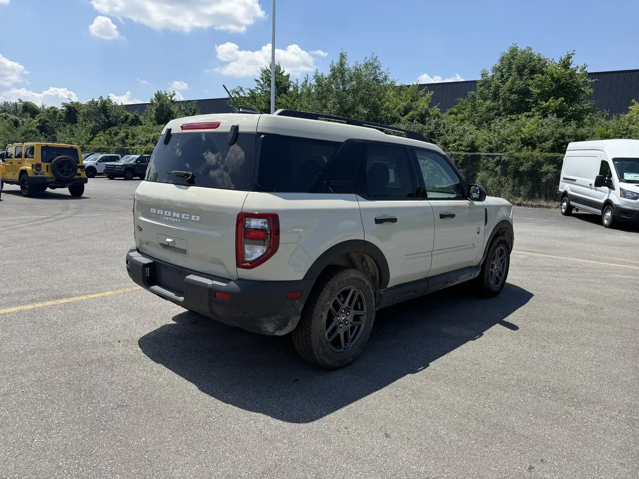 Ford Bronco Sport photo Ford Bronco Sport