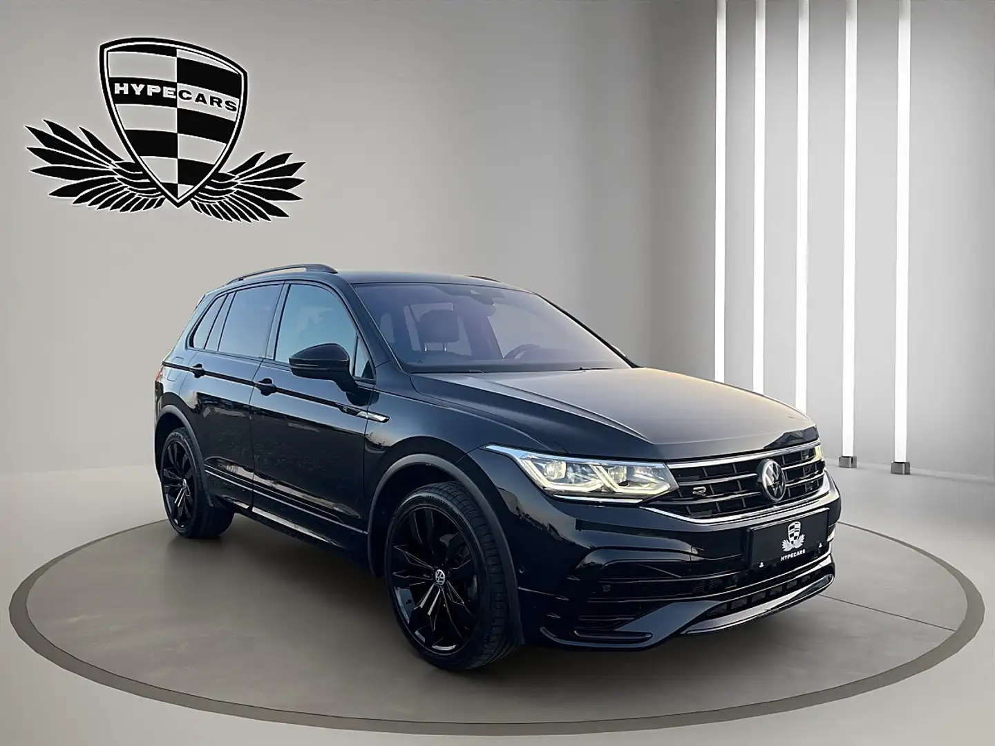 Volkswagen Tiguan 2,0 TDI 4Motion R-Line DSG *BLACK-STYLE*AHK*ASS... Schwarz - 2