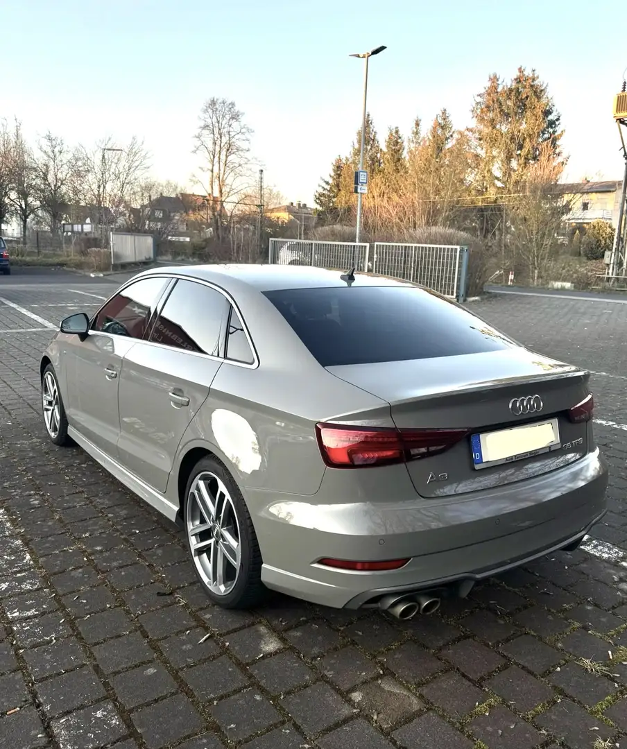 Audi A3 35 TSFI S line, Automatik, Quantumgrau - 2