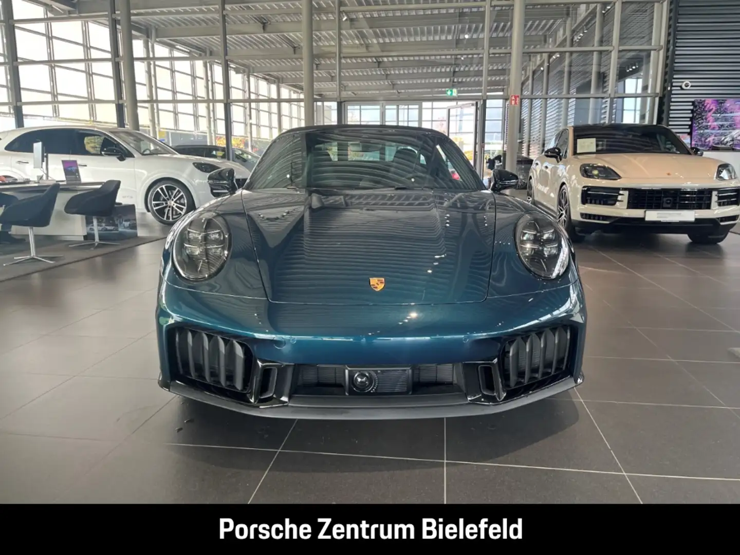 Porsche 992 911 Targa 4 GTS Burmester Clubleder InnoDrive Vert - 2