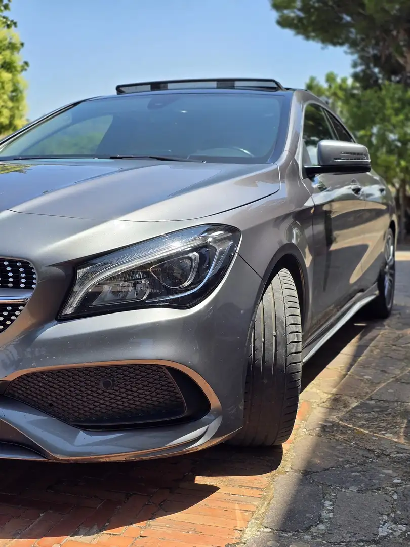Mercedes-Benz CLA 200 Premium - 2