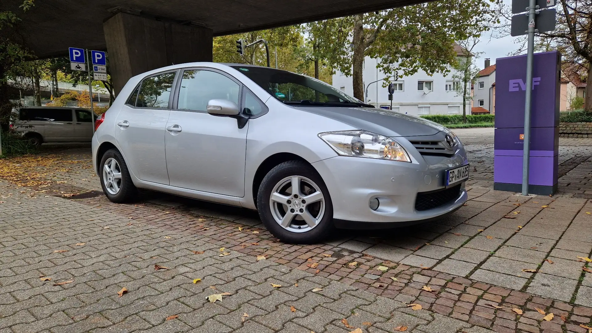 Toyota Auris 1.6 Edition - 2