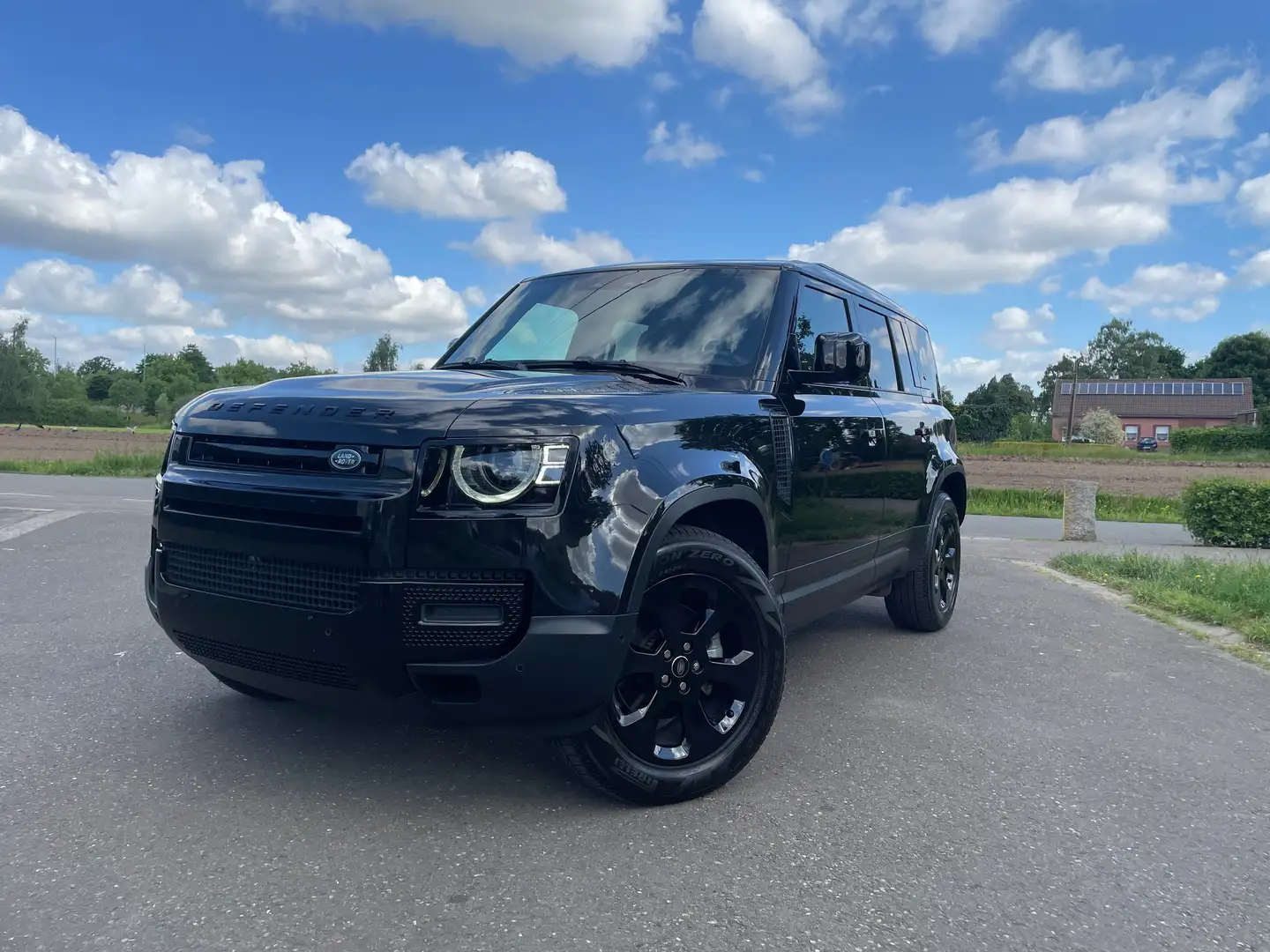 Land Rover Defender 110 3.0 D MHEV D200 S Nero - 1