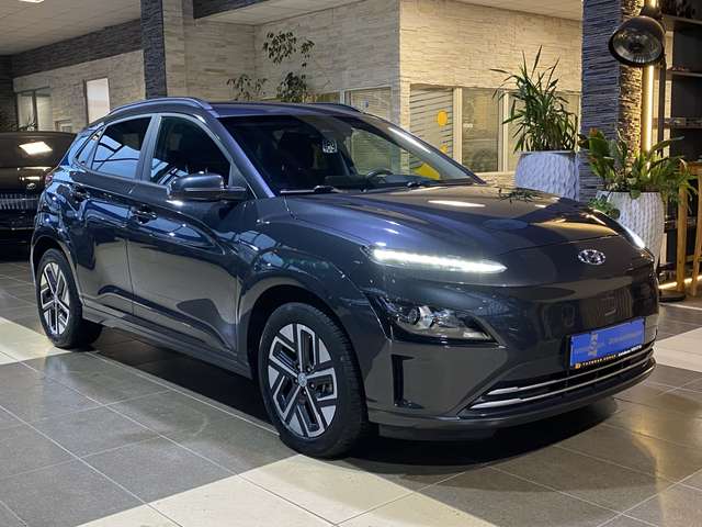 Imagine Hyundai KONA Edition 30+ digCockpit ACC Wärmepumpe R.Cam