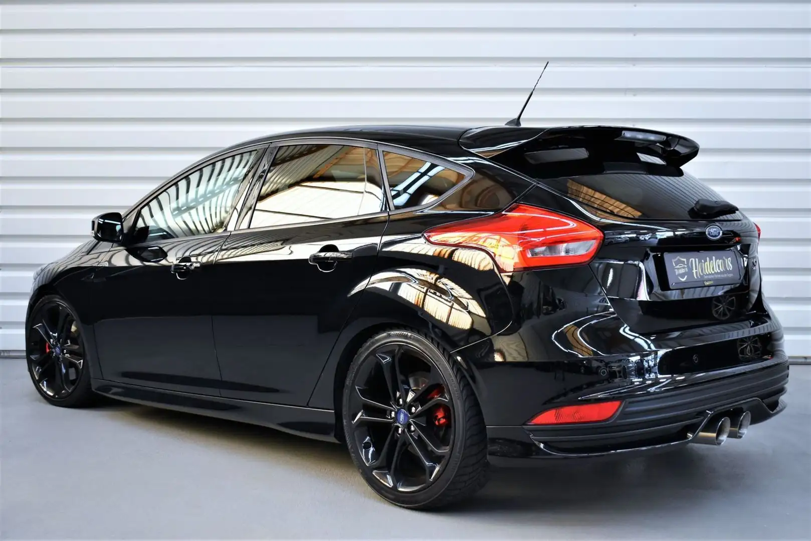 Ford Focus ST 1.HAND*AUTOMATIK*8FACH*NAVI*RECARO*KEYLESS Schwarz - 2