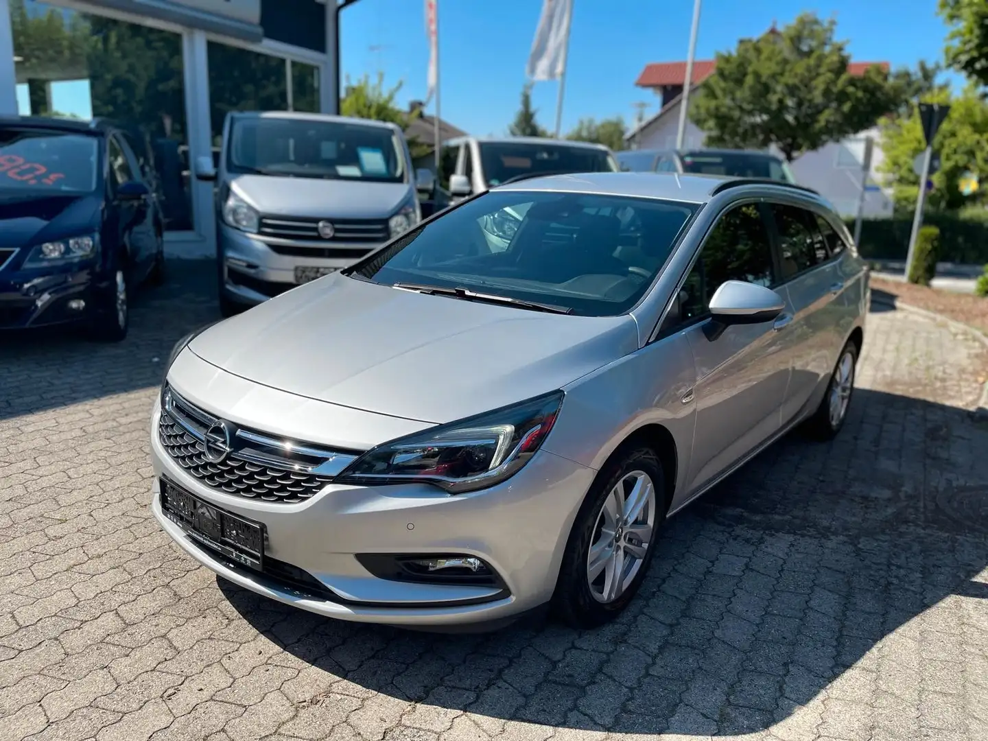 Opel Astra K Sports Tourer Business Start/Stop Silber - 1