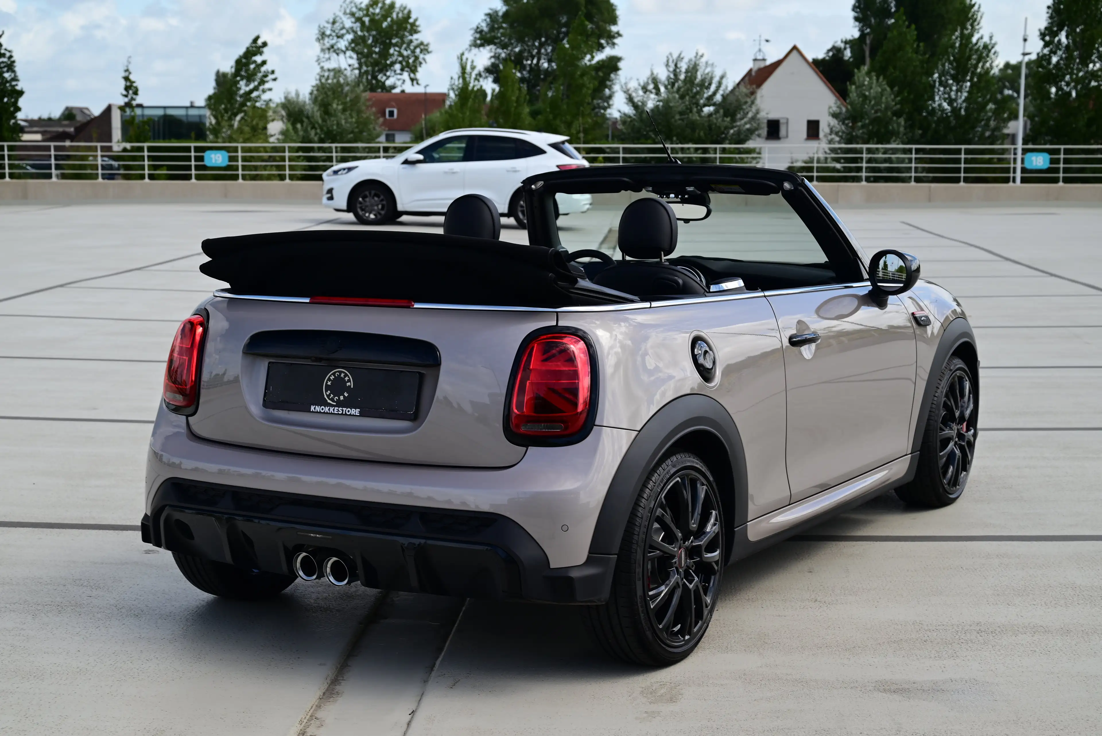 MINI John Cooper Works Cabrio AUT / LOUNGE LEATHER / CAMERA / HK AUDIO / FULL — photo 7