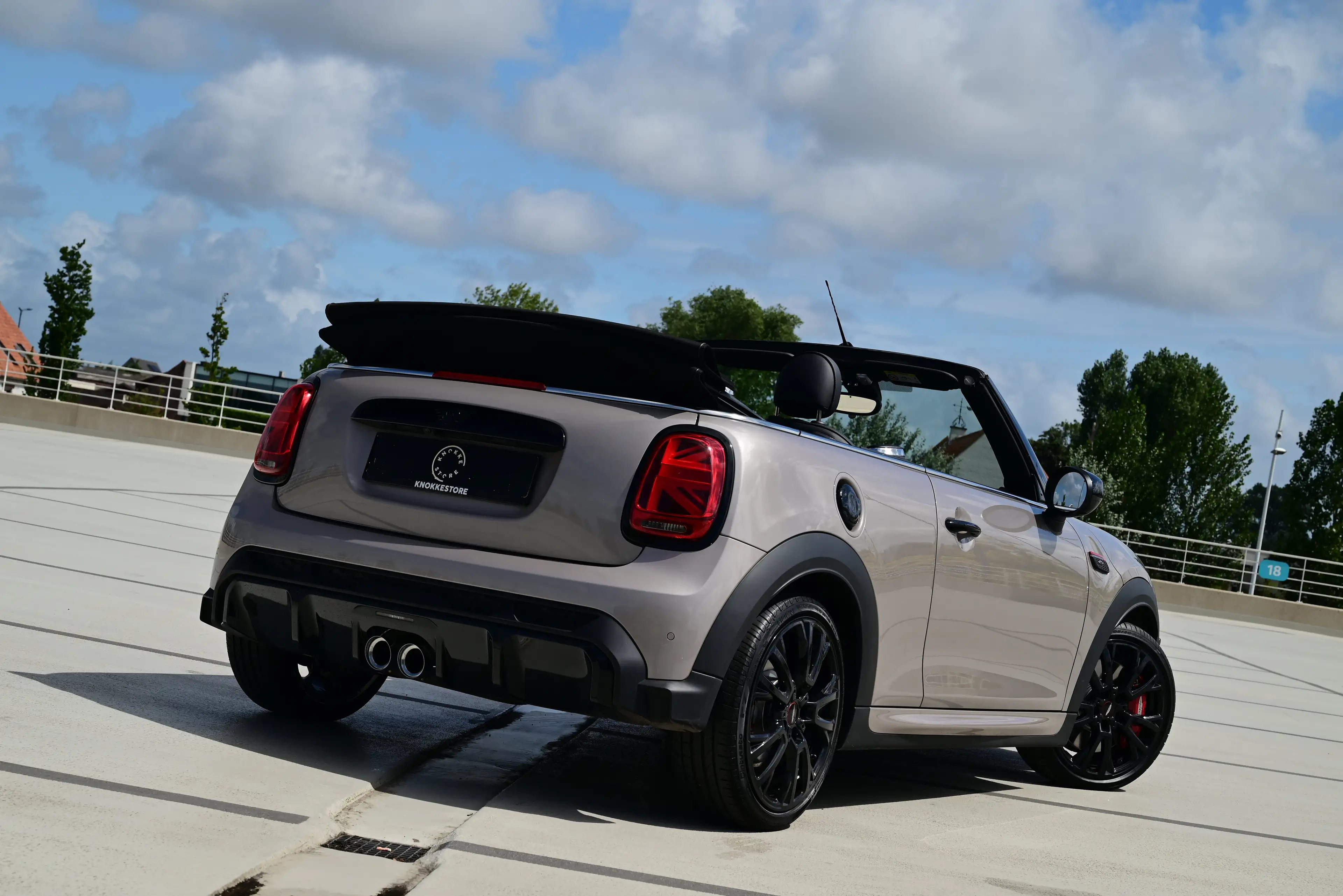 MINI John Cooper Works Cabrio AUT / LOUNGE LEATHER / CAMERA / HK AUDIO / FULL — photo 2
