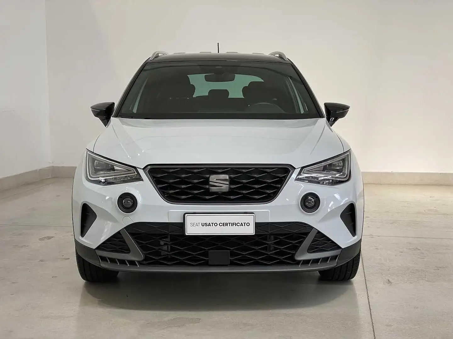 SEAT Arona 1.0 EcoTSI FR Wit - 2