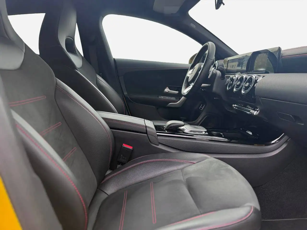 Mercedes-Benz CLA 250e AMG Int. PHEV Shooting Brake Aut., миниатюра 19